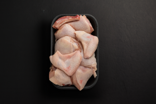 עוף מחולק ל-8